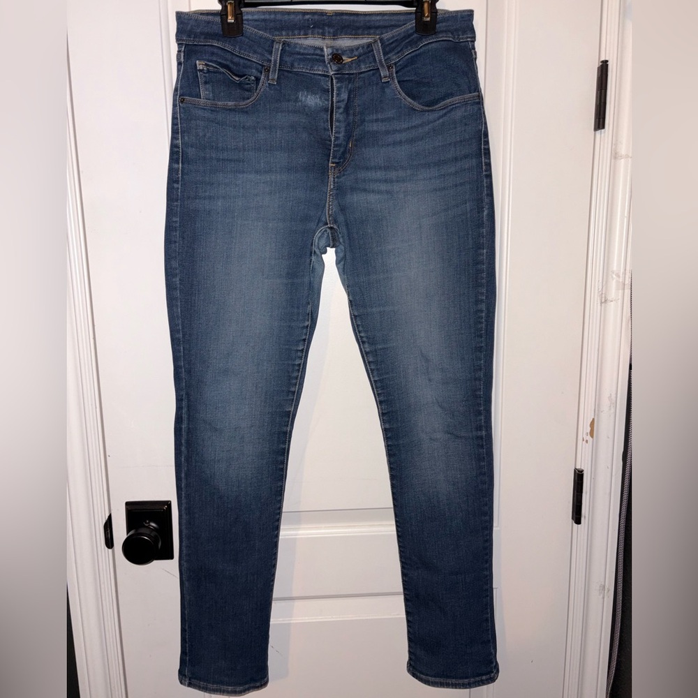 Levi's Medium Wash Mid Rise Skinny Jeans